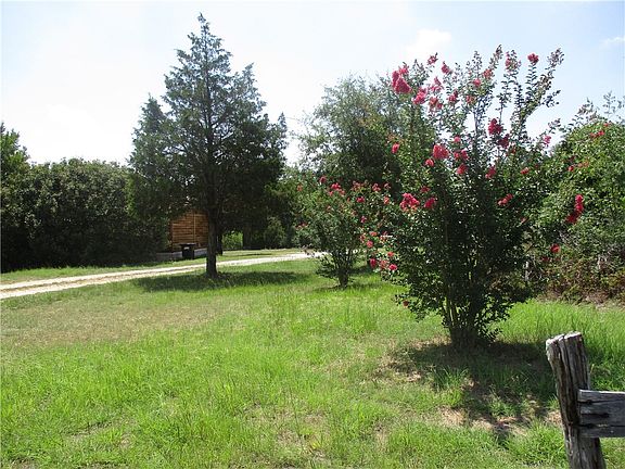 3rd image of 179 Sunny Oaks Dr
