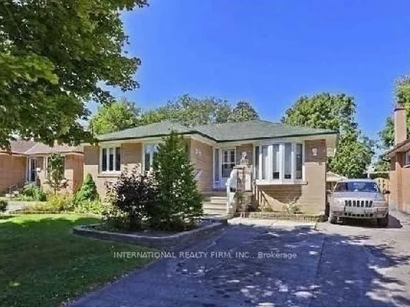 397 Centre St E, Richmond Hill, ON L4C 1B5
