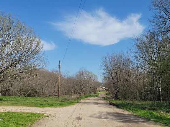 5th image of 1398 Private Road 2268