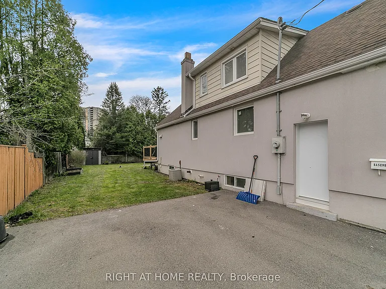 41 Monarchdale Ave — Photo 4