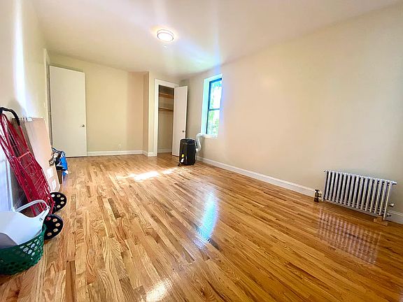 3rd image of 179 Linden Blvd APT 2A