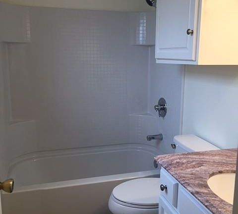 5th image of 4607 E 93rd Ct #18-A