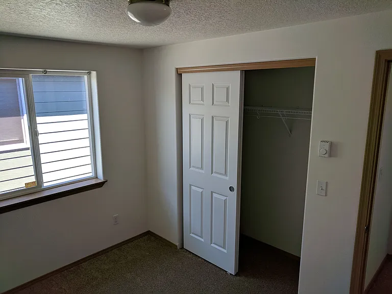 445 Donna Dr — Photo 6