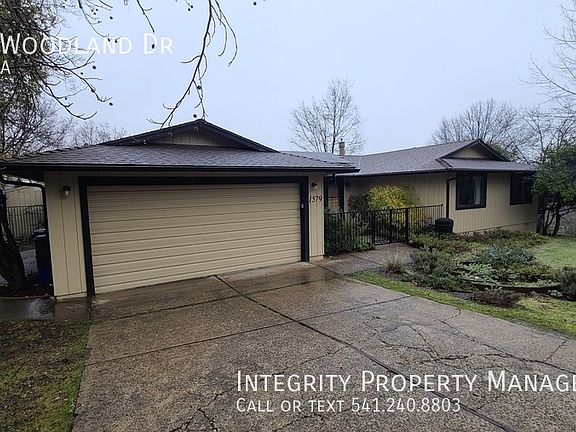 2nd image of 1579 Woodland Dr