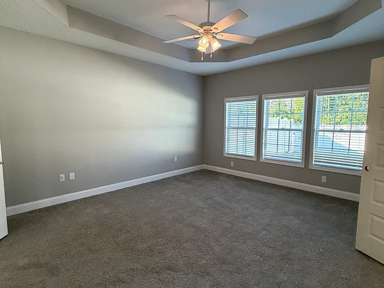 148 The Villas Way — Photo 36