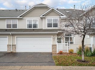 472 Hickory Ln N, Oakdale, MN 55128