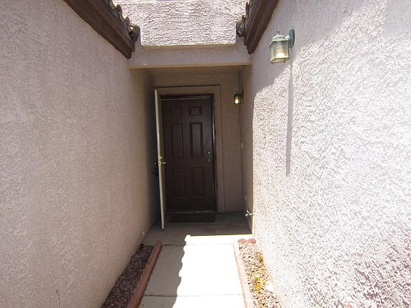 3rd image of 2524 Adelante Ave Unit 102