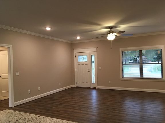 3rd image of 3173 Fulbright Rd NE