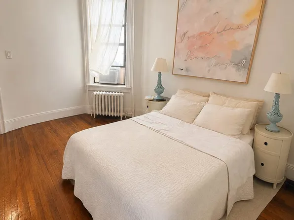 261 Broome St APT 7A, New York, NY 10002