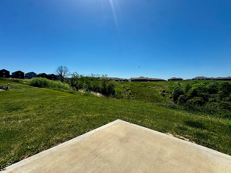 2027 Dolly Dr — Photo 30