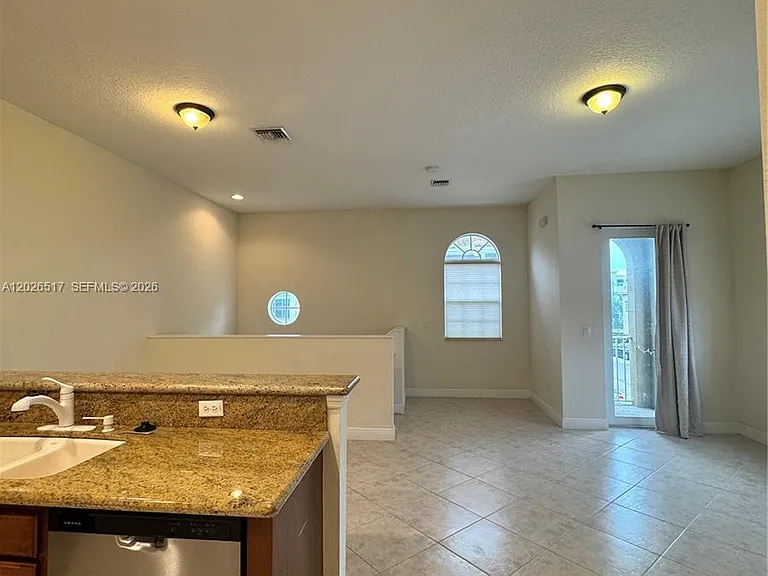 5819 Hampton Hills Blvd — Photo 7