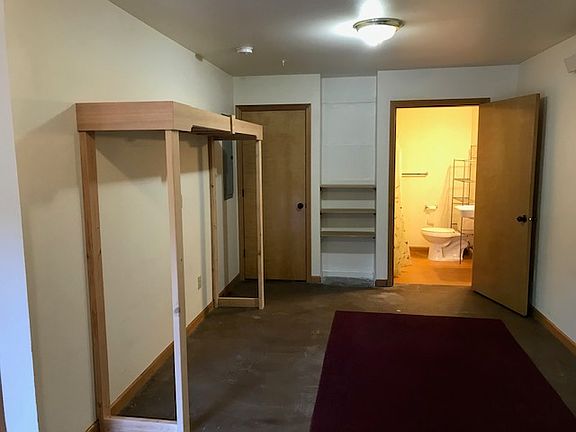 2nd image of 4667 SE 122nd Ave Floor 1