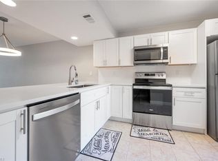 4030 Ice Castle Way APT 5, Naples, FL 34112