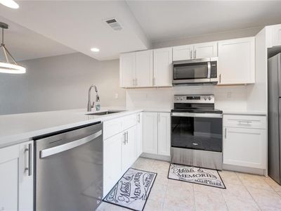 4030 Ice Castle Way APT 5, Naples, FL, 34112