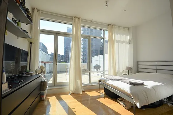 Rented by Corcoran | media 30