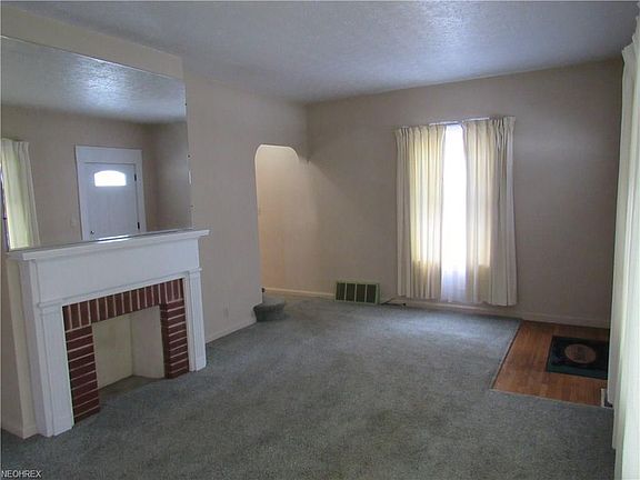 4th image of 118 Beverly Ct