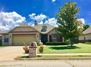 5209 S Bahama Ave W, Sand Springs, OK 74063