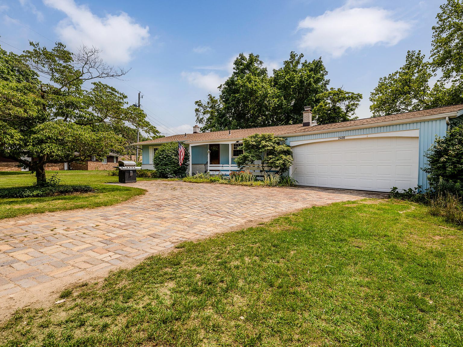 2400 Lora Dr, Benton Harbor, MI 49022 Zillow