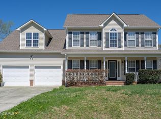 209 Wiltshire Ct, Jacksonville, NC 28546