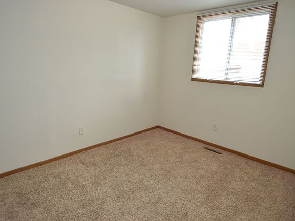 5th image of 2212 12th Ave N APT 101