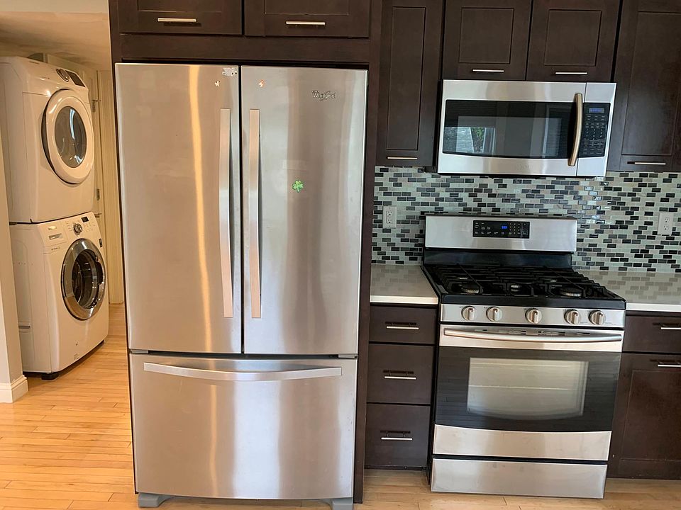 1st image of 135 Hilldale Ave #1