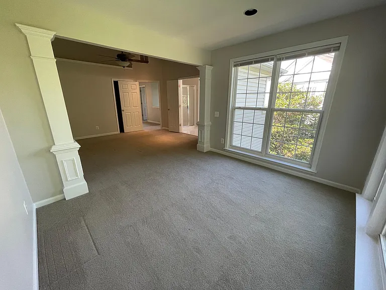 4091 Oak Village Ldg — Photo 30