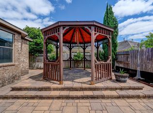5611 Kendall Hill Ln, Sugar Land, TX 77479