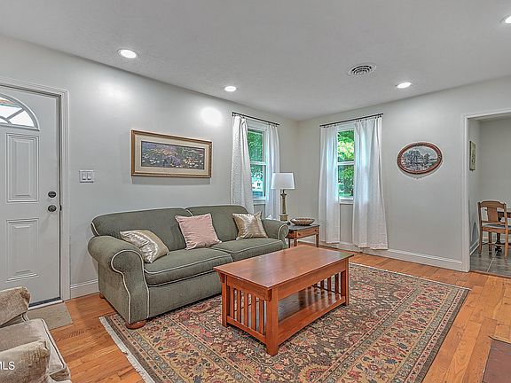 5th image of 1220 Morningside Cir #1