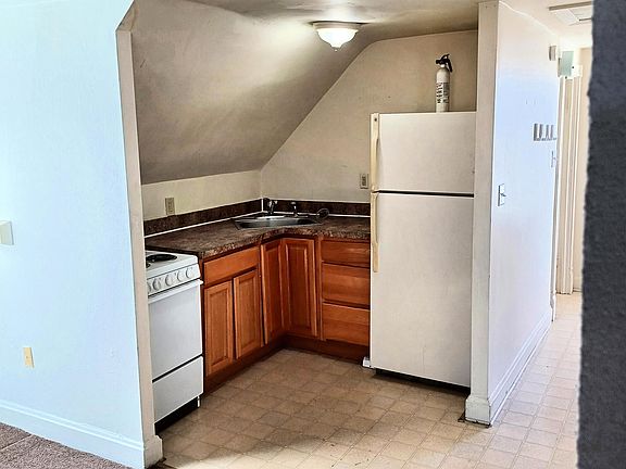 3rd image of 2138 Green St #3A