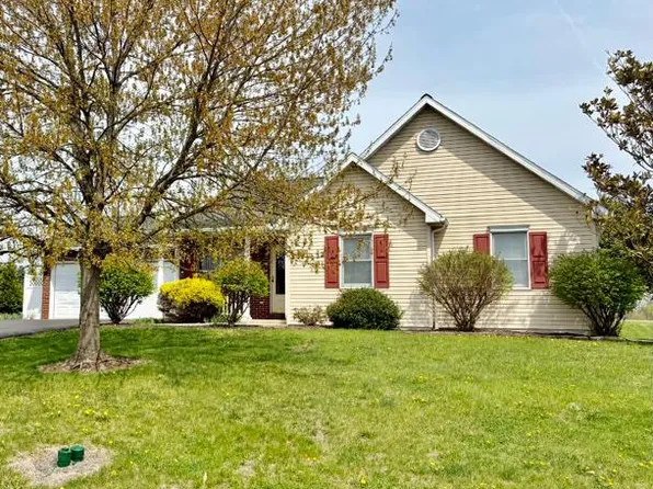 1926 Clydesdale Dr, Mohrsville, PA 19541