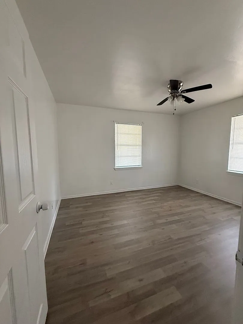 803 Safady Ave — Photo 2