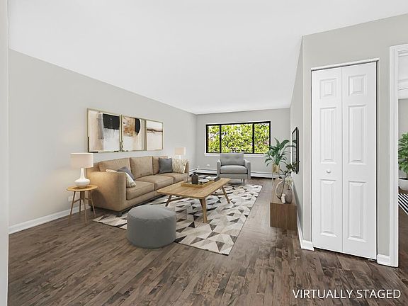 3rd image of 3620 N Pine Grove Ave APT 507