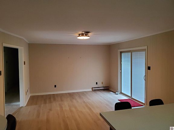 5th image of 615 Holly Dr