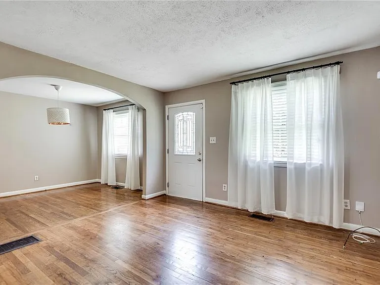 1424 Hosea L Williams Dr NE — Photo 9