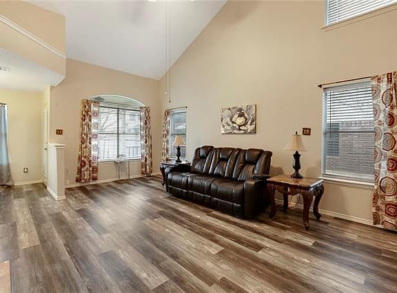 5th image of 1608 W Pflugerville Pkwy