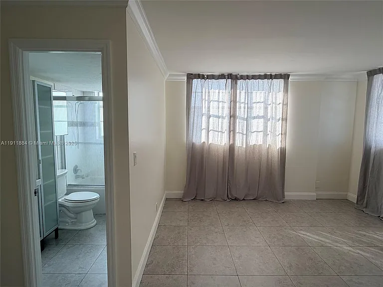 3703 NE 166th St #910 — Photo 7