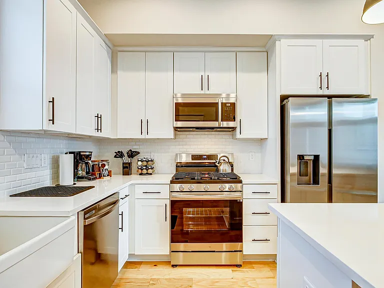 5330 Donovan Gardens Ln — Photo 10