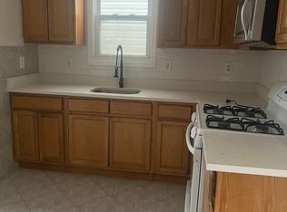 250 Inslee Pl #2L, Elizabethport, NJ 07206