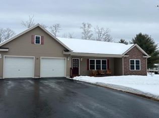 56 Sawyer Ln, Morrisonville, NY 12962