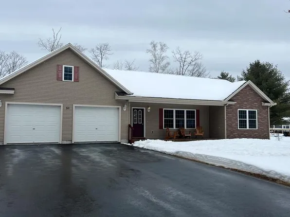 56 Sawyer Ln, Morrisonville, NY 12962