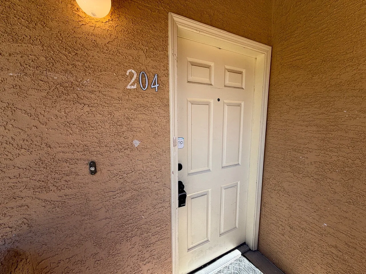 2 bed, 2.0 bath, 1129 sqft, $1,450 — Photo 2