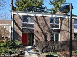 11476 Links Dr, Reston, VA 20190