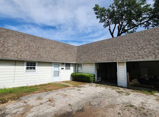 1824 Willowwood St #100, Denton, TX 76205