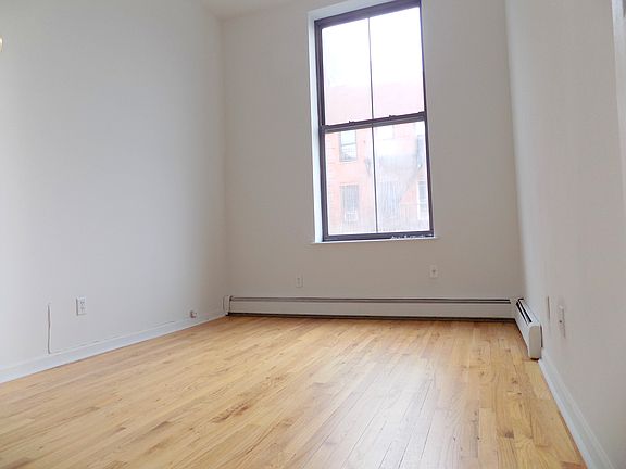 3rd image of 107 Eldridge St APT 2