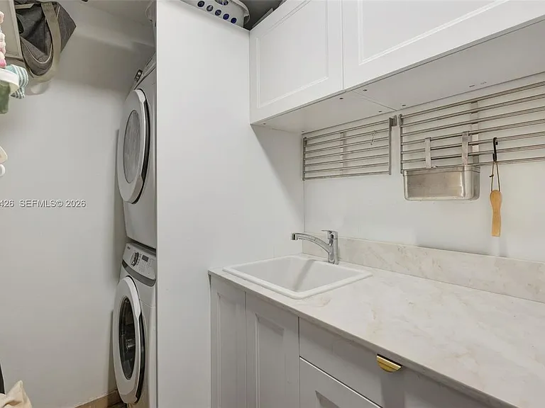 1915 Brickell Ave #1407 — Photo 20