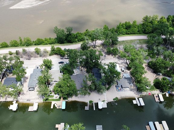 5th image of S 1095 Maple Ln