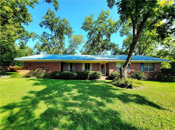 109 Hebard St, Waycross, GA 31501