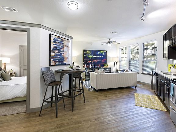 4th image of 5608 Avenue F #319
