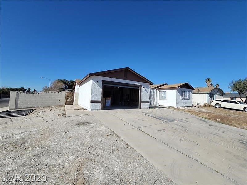 1st image of 219 Linn Ln