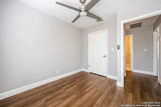 810 E Euclid Ave — Photo 19